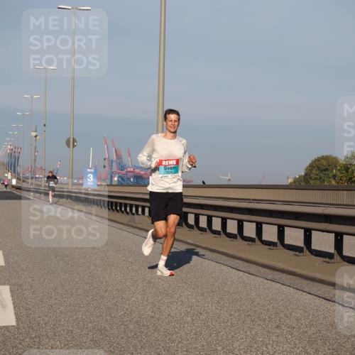 03.10.2025 - Köhlbrandbrückenlauf Fabian Wolf http://msf.ph/oto/9021954 03.10.2025 09:36:57 Position 3 3, 3209 meine-sportfotos.de