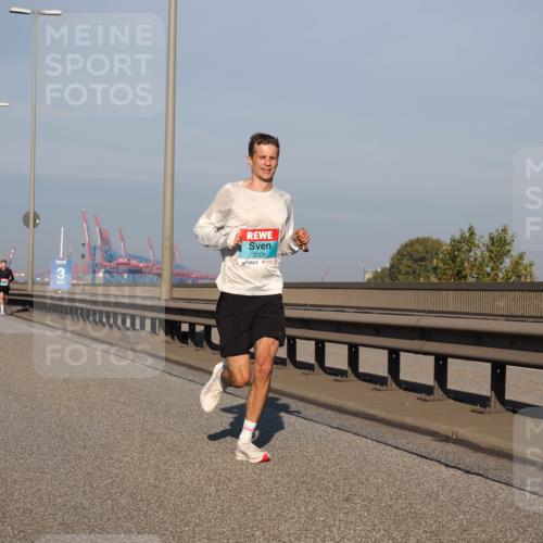 03.10.2025 - Köhlbrandbrückenlauf Fabian Wolf http://msf.ph/oto/9021964 03.10.2025 09:36:58 Position 3 3209 meine-sportfotos.de