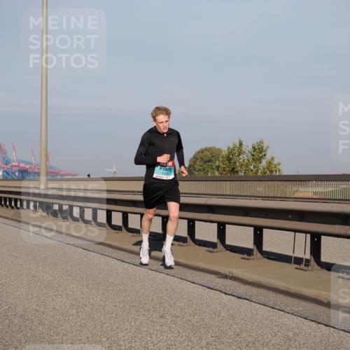 03.10.2025 - Köhlbrandbrückenlauf Fabian Wolf http://msf.ph/oto/9022051 03.10.2025 09:37:08 Position 3 3, 3127 meine-sportfotos.de