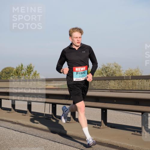 03.10.2025 - Köhlbrandbrückenlauf Fabian Wolf http://msf.ph/oto/9022082 03.10.2025 09:37:09 Position 3 3127 meine-sportfotos.de