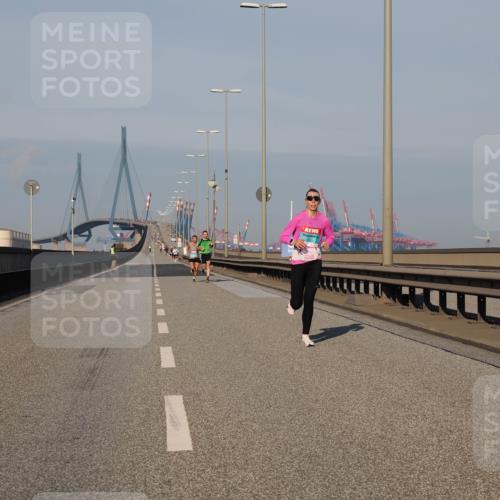 03.10.2025 - Köhlbrandbrückenlauf Fabian Wolf http://msf.ph/oto/9022159 03.10.2025 09:37:30 Position 3  meine-sportfotos.de