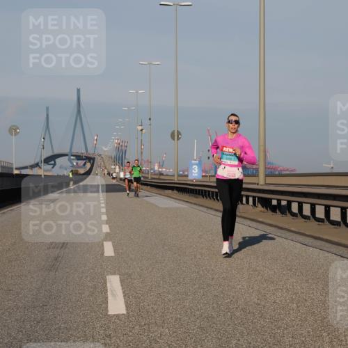 03.10.2025 - Köhlbrandbrückenlauf Fabian Wolf http://msf.ph/oto/9022176 03.10.2025 09:37:31 Position 3 3, 3203 meine-sportfotos.de