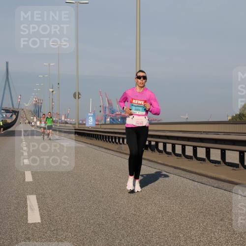 03.10.2025 - Köhlbrandbrückenlauf Fabian Wolf http://msf.ph/oto/9022190 03.10.2025 09:37:32 Position 3 3, 3203 meine-sportfotos.de