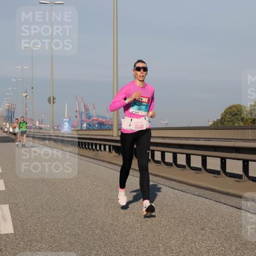 03.10.2025 - Köhlbrandbrückenlauf Fabian Wolf http://msf.ph/oto/9022200 03.10.2025 09:37:32 Position 3 3203 meine-sportfotos.de