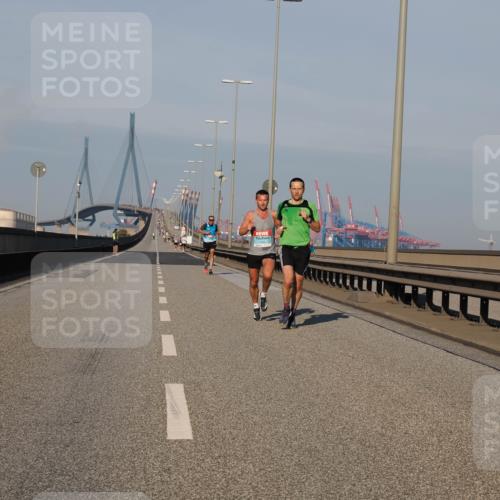 03.10.2025 - Köhlbrandbrückenlauf Fabian Wolf http://msf.ph/oto/9022222 03.10.2025 09:37:39 Position 3  meine-sportfotos.de