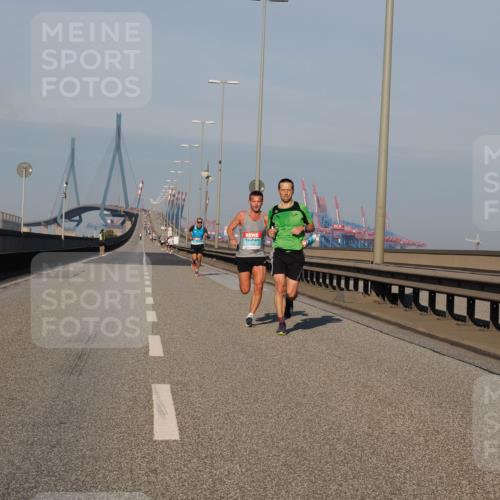 03.10.2025 - Köhlbrandbrückenlauf Fabian Wolf http://msf.ph/oto/9022228 03.10.2025 09:37:39 Position 3  meine-sportfotos.de