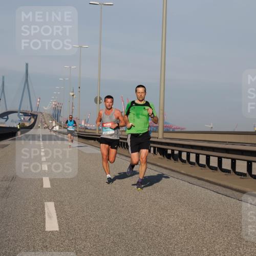 03.10.2025 - Köhlbrandbrückenlauf Fabian Wolf http://msf.ph/oto/9022254 03.10.2025 09:37:40 Position 3  meine-sportfotos.de