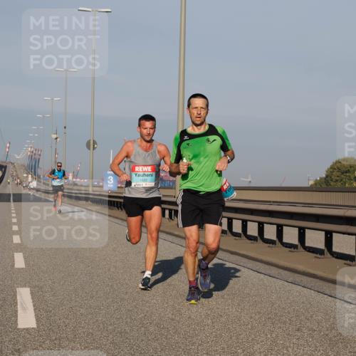 03.10.2025 - Köhlbrandbrückenlauf Fabian Wolf http://msf.ph/oto/9022279 03.10.2025 09:37:41 Position 3 3, 1022 meine-sportfotos.de