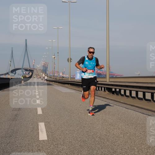 03.10.2025 - Köhlbrandbrückenlauf Fabian Wolf http://msf.ph/oto/9022358 03.10.2025 09:37:48 Position 3 3, 1041 meine-sportfotos.de