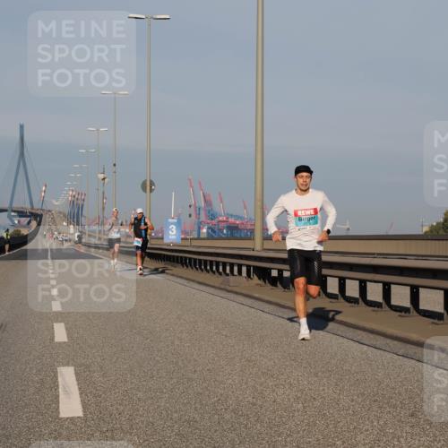 03.10.2025 - Köhlbrandbrückenlauf Fabian Wolf http://msf.ph/oto/9022507 03.10.2025 09:38:11 Position 3 2176 meine-sportfotos.de