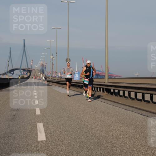 03.10.2025 - Köhlbrandbrückenlauf Fabian Wolf http://msf.ph/oto/9022541 03.10.2025 09:38:14 Position 3 3 meine-sportfotos.de