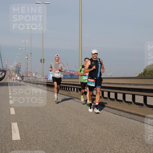 03.10.2025 - Köhlbrandbrückenlauf Fabian Wolf http://msf.ph/oto/9022595 03.10.2025 09:38:16 Position 3 3463 meine-sportfotos.de