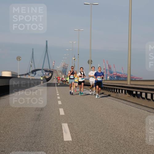 03.10.2025 - Köhlbrandbrückenlauf Fabian Wolf http://msf.ph/oto/9022695 03.10.2025 09:38:49 Position 3  meine-sportfotos.de