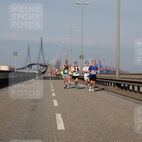 03.10.2025 - Köhlbrandbrückenlauf Fabian Wolf http://msf.ph/oto/9022710 03.10.2025 09:38:50 Position 3  meine-sportfotos.de
