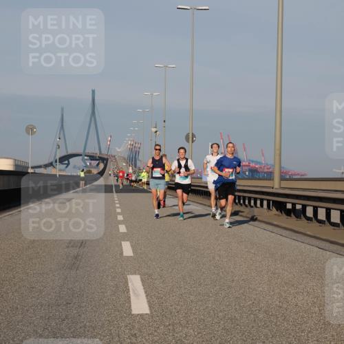 03.10.2025 - Köhlbrandbrückenlauf Fabian Wolf http://msf.ph/oto/9022723 03.10.2025 09:38:50 Position 3  meine-sportfotos.de