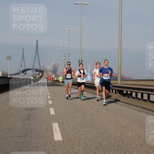 03.10.2025 - Köhlbrandbrückenlauf Fabian Wolf http://msf.ph/oto/9022743 03.10.2025 09:38:51 Position 3 3 meine-sportfotos.de