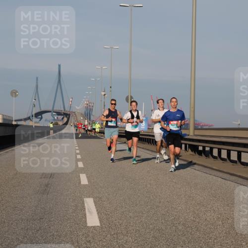 03.10.2025 - Köhlbrandbrückenlauf Fabian Wolf http://msf.ph/oto/9022748 03.10.2025 09:38:51 Position 3 1032 meine-sportfotos.de