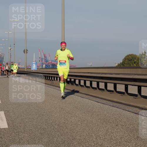 03.10.2025 - Köhlbrandbrückenlauf Fabian Wolf http://msf.ph/oto/9022901 03.10.2025 09:38:59 Position 3 3082 meine-sportfotos.de