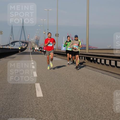 03.10.2025 - Köhlbrandbrückenlauf Fabian Wolf http://msf.ph/oto/9023027 03.10.2025 09:39:07 Position 3  meine-sportfotos.de