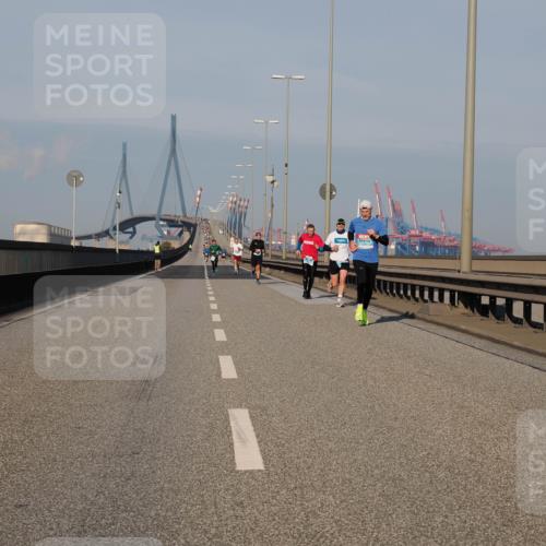 03.10.2025 - Köhlbrandbrückenlauf Fabian Wolf http://msf.ph/oto/9023111 03.10.2025 09:39:13 Position 3  meine-sportfotos.de