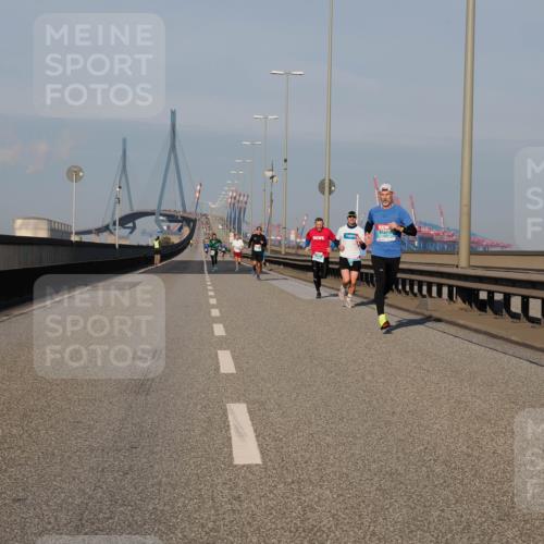 03.10.2025 - Köhlbrandbrückenlauf Fabian Wolf http://msf.ph/oto/9023131 03.10.2025 09:39:14 Position 3  meine-sportfotos.de