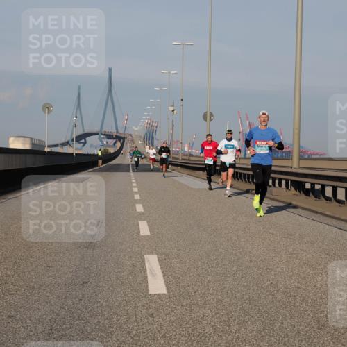 03.10.2025 - Köhlbrandbrückenlauf Fabian Wolf http://msf.ph/oto/9023143 03.10.2025 09:39:15 Position 3  meine-sportfotos.de