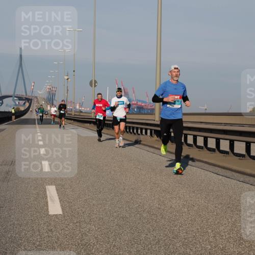 03.10.2025 - Köhlbrandbrückenlauf Fabian Wolf http://msf.ph/oto/9023153 03.10.2025 09:39:16 Position 3  meine-sportfotos.de