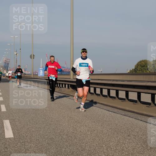 03.10.2025 - Köhlbrandbrückenlauf Fabian Wolf http://msf.ph/oto/9023196 03.10.2025 09:39:18 Position 3 3 meine-sportfotos.de