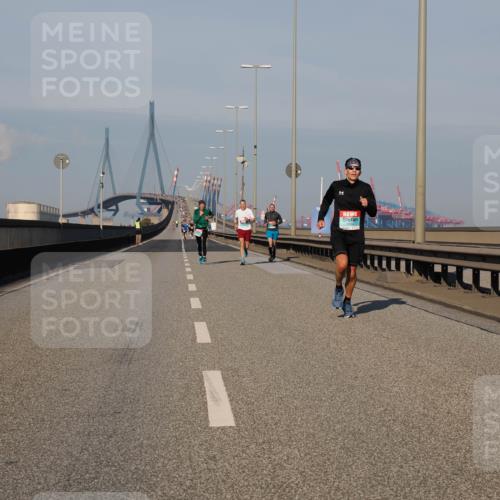 03.10.2025 - Köhlbrandbrückenlauf Fabian Wolf http://msf.ph/oto/9023284 03.10.2025 09:39:23 Position 3 1034 meine-sportfotos.de