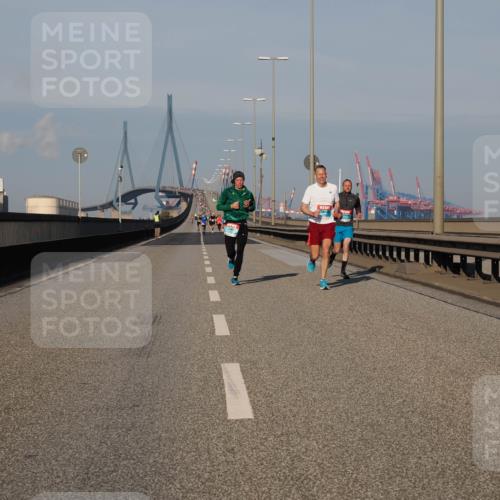 03.10.2025 - Köhlbrandbrückenlauf Fabian Wolf http://msf.ph/oto/9023380 03.10.2025 09:39:29 Position 3  meine-sportfotos.de