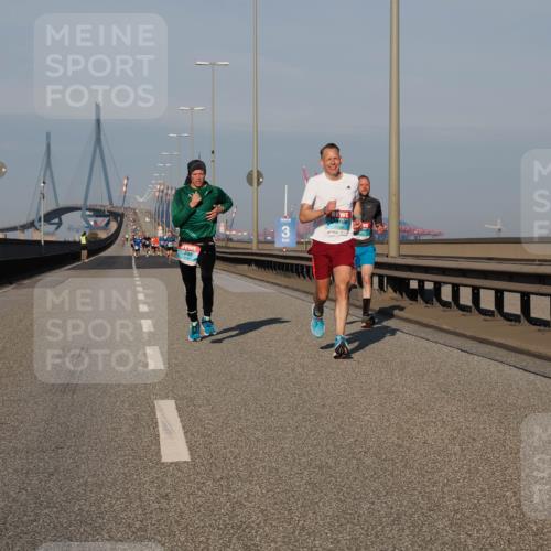 03.10.2025 - Köhlbrandbrückenlauf Fabian Wolf http://msf.ph/oto/9023434 03.10.2025 09:39:31 Position 3 3 meine-sportfotos.de