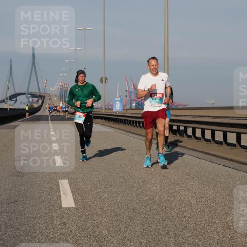 03.10.2025 - Köhlbrandbrückenlauf Fabian Wolf http://msf.ph/oto/9023455 03.10.2025 09:39:31 Position 3 3086 meine-sportfotos.de