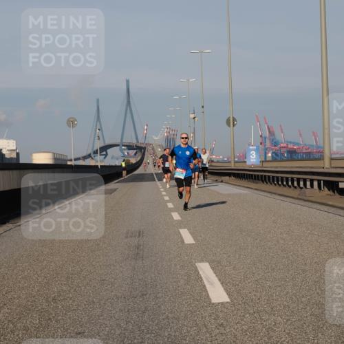 03.10.2025 - Köhlbrandbrückenlauf Fabian Wolf http://msf.ph/oto/9023690 03.10.2025 09:39:54 Position 3  meine-sportfotos.de