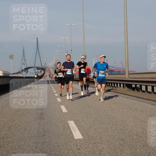 03.10.2025 - Köhlbrandbrückenlauf Fabian Wolf http://msf.ph/oto/9023870 03.10.2025 09:40:01 Position 3  meine-sportfotos.de