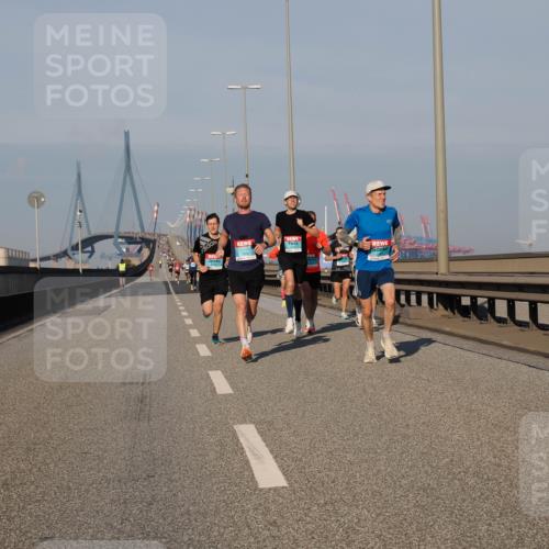 03.10.2025 - Köhlbrandbrückenlauf Fabian Wolf http://msf.ph/oto/9023883 03.10.2025 09:40:01 Position 3  meine-sportfotos.de