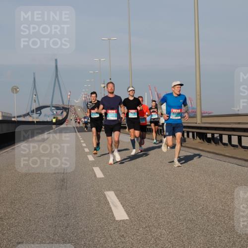 03.10.2025 - Köhlbrandbrückenlauf Fabian Wolf http://msf.ph/oto/9023889 03.10.2025 09:40:01 Position 3  meine-sportfotos.de