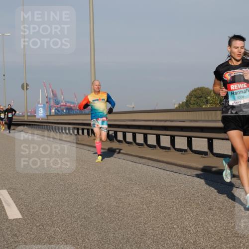 03.10.2025 - Köhlbrandbrückenlauf Fabian Wolf http://msf.ph/oto/9024018 03.10.2025 09:40:07 Position 3 3, 3008 meine-sportfotos.de