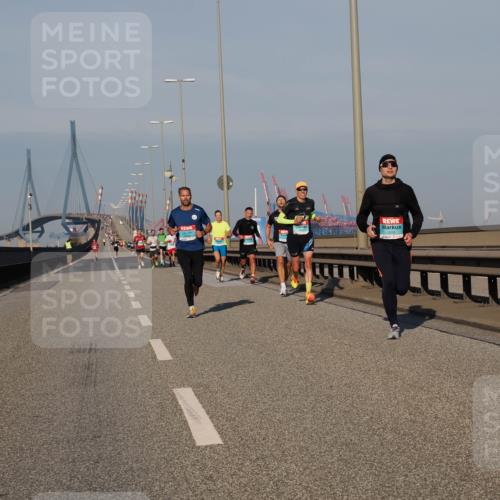 03.10.2025 - Köhlbrandbrückenlauf Fabian Wolf http://msf.ph/oto/9024122 03.10.2025 09:40:16 Position 3 1019 meine-sportfotos.de