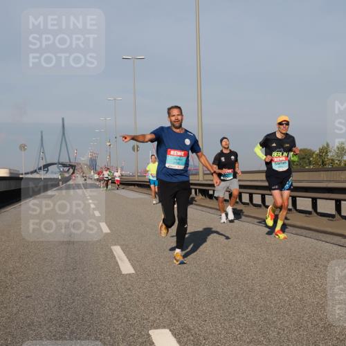 03.10.2025 - Köhlbrandbrückenlauf Fabian Wolf http://msf.ph/oto/9024182 03.10.2025 09:40:19 Position 3 3756, 10623 meine-sportfotos.de