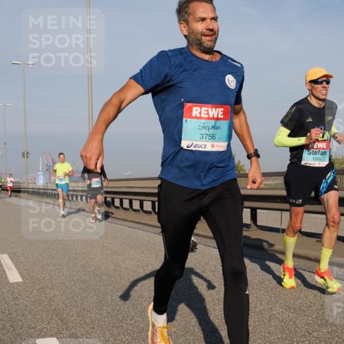 03.10.2025 - Köhlbrandbrückenlauf Fabian Wolf http://msf.ph/oto/9024222 03.10.2025 09:40:20 Position 3 3756, 1, 1055 meine-sportfotos.de