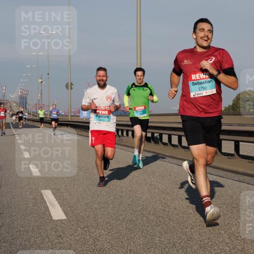 03.10.2025 - Köhlbrandbrückenlauf Fabian Wolf http://msf.ph/oto/9024415 03.10.2025 09:40:32 Position 3 3618, 2792 meine-sportfotos.de