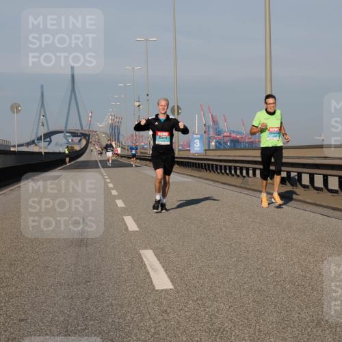 03.10.2025 - Köhlbrandbrückenlauf Fabian Wolf http://msf.ph/oto/9024722 03.10.2025 09:40:44 Position 3  meine-sportfotos.de
