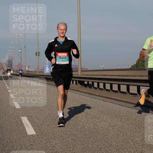 03.10.2025 - Köhlbrandbrückenlauf Fabian Wolf http://msf.ph/oto/9024796 03.10.2025 09:40:46 Position 3 3, 1029, 3262 meine-sportfotos.de