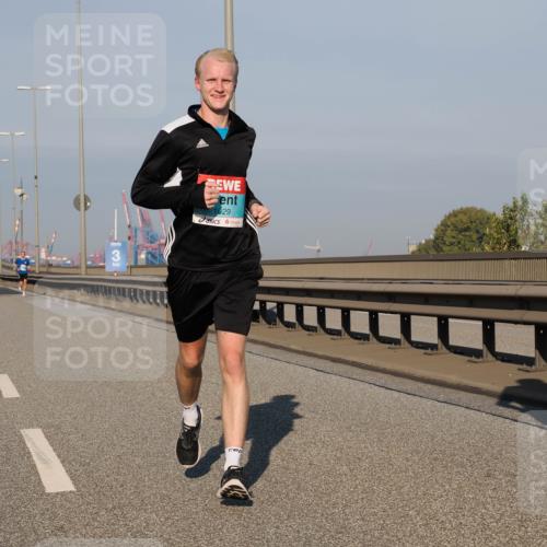 03.10.2025 - Köhlbrandbrückenlauf Fabian Wolf http://msf.ph/oto/9024809 03.10.2025 09:40:47 Position 3 1029, 32 meine-sportfotos.de