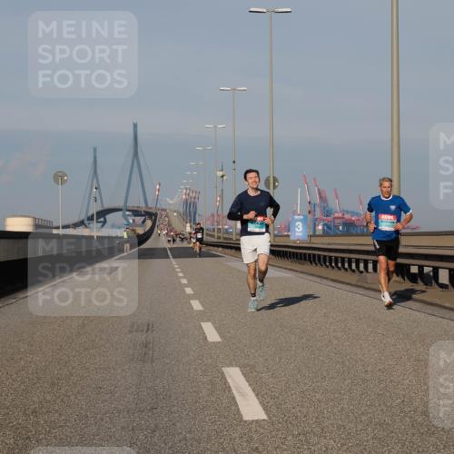 03.10.2025 - Köhlbrandbrückenlauf Fabian Wolf http://msf.ph/oto/9024892 03.10.2025 09:40:59 Position 3  meine-sportfotos.de