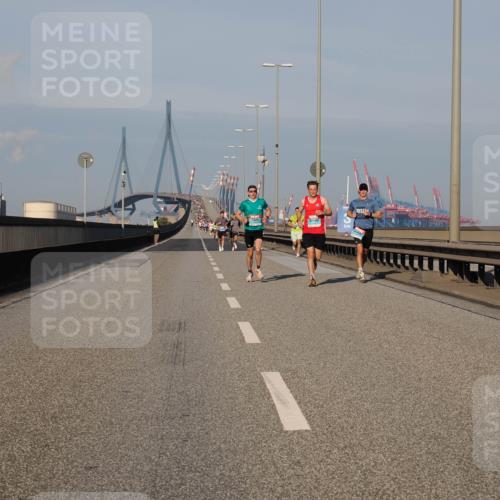 03.10.2025 - Köhlbrandbrückenlauf Fabian Wolf http://msf.ph/oto/9025116 03.10.2025 09:41:20 Position 3  meine-sportfotos.de