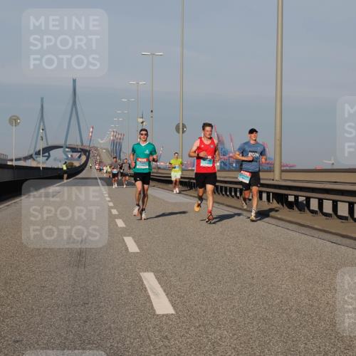 03.10.2025 - Köhlbrandbrückenlauf Fabian Wolf http://msf.ph/oto/9025162 03.10.2025 09:41:22 Position 3  meine-sportfotos.de