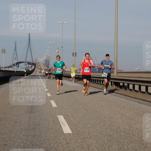 03.10.2025 - Köhlbrandbrückenlauf Fabian Wolf http://msf.ph/oto/9025166 03.10.2025 09:41:22 Position 3  meine-sportfotos.de