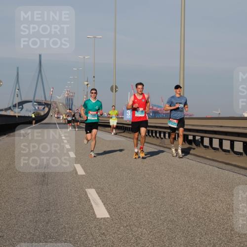 03.10.2025 - Köhlbrandbrückenlauf Fabian Wolf http://msf.ph/oto/9025178 03.10.2025 09:41:23 Position 3  meine-sportfotos.de