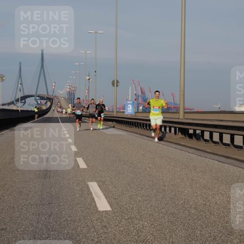 03.10.2025 - Köhlbrandbrückenlauf Fabian Wolf http://msf.ph/oto/9025255 03.10.2025 09:41:28 Position 3  meine-sportfotos.de